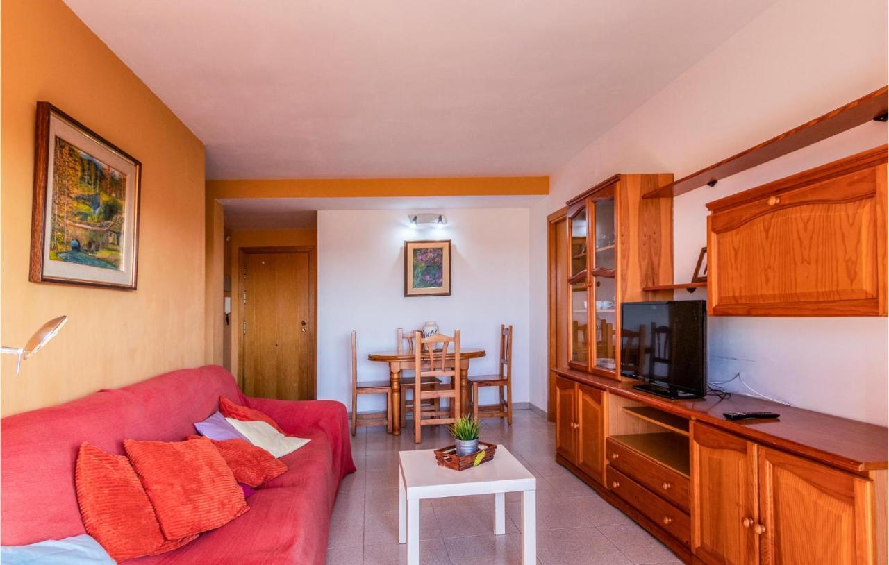 Awesome Apartment In Blanes Ngoại thất bức ảnh