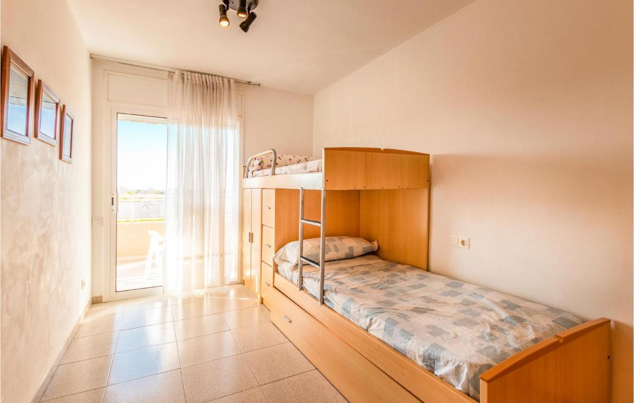 Awesome Apartment In Blanes Ngoại thất bức ảnh