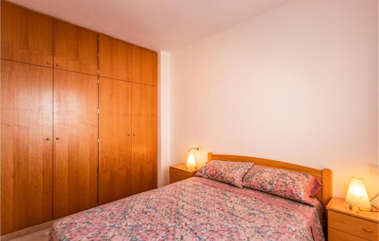 Awesome Apartment In Blanes Ngoại thất bức ảnh